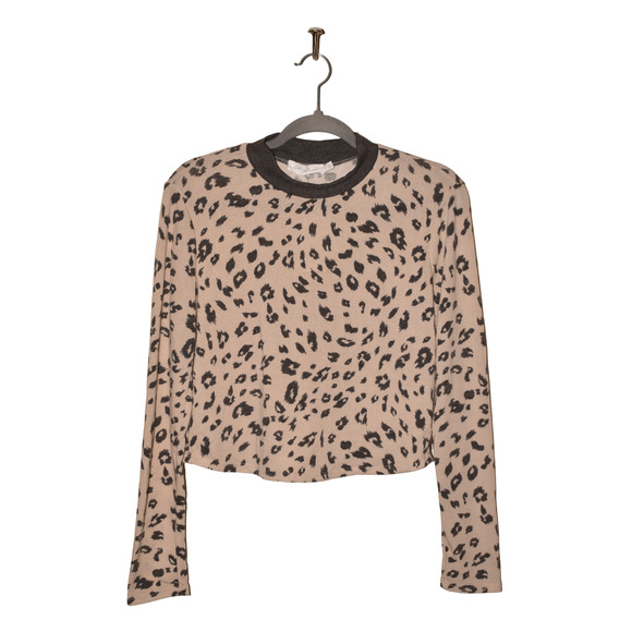 ALL IN FAVOR NEW $29 Long Sleeve Cropped Top in Leopard Print Large - Picture 2 of 4